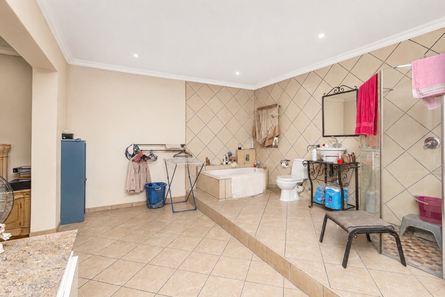 5 Bedroom Property for Sale in Brits North West